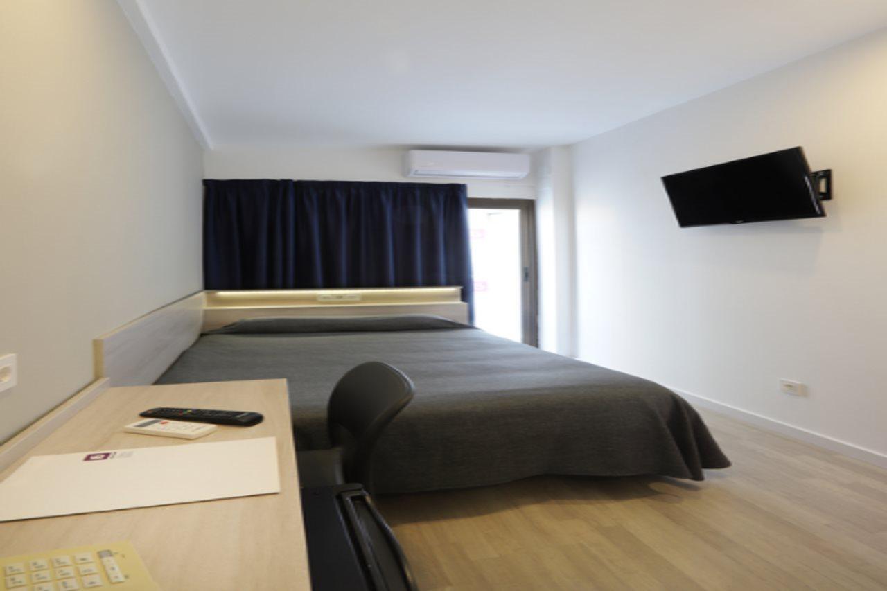 Hotel Brasil Бенидорм Экстерьер фото