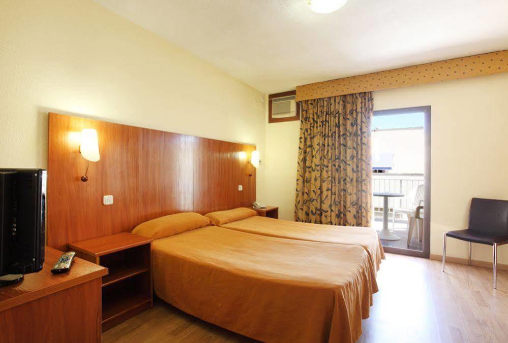 Hotel Brasil Бенидорм Экстерьер фото